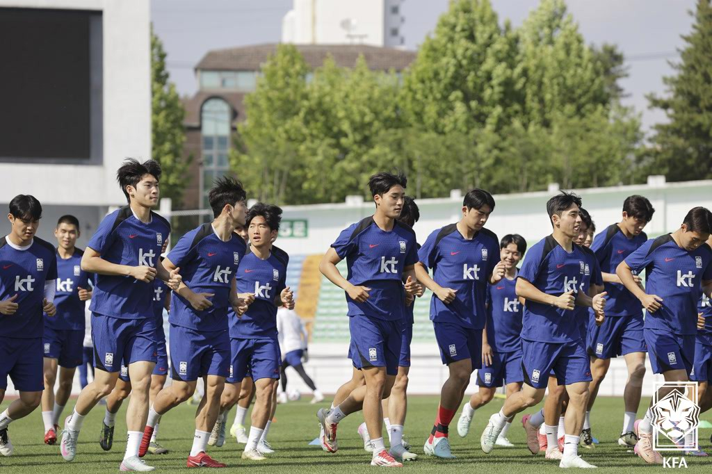 지난 6월 호주와의 친선경기를 앞두고 강원도 원주에서 진행된 국내 소집 훈련 당시 남자 U-22 대표팀. /사진=대한축구협회(KFA) 제공