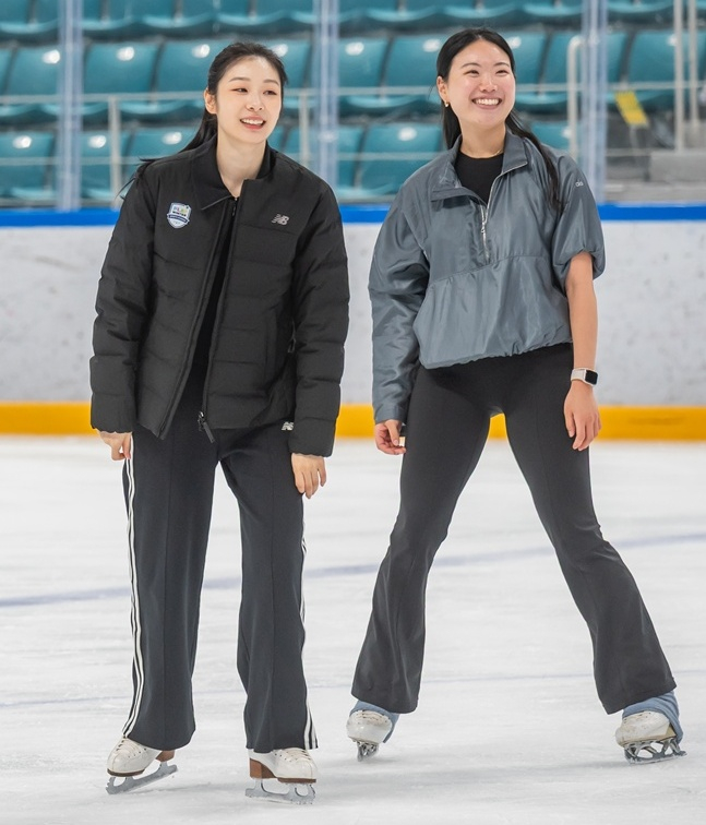 김연아(왼쪽)와 김해진. /사진=2018평창기념재단