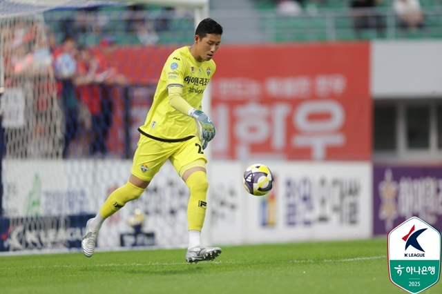 경기에 집중하는 박청효. /사진=한국프로축구연맹 제공