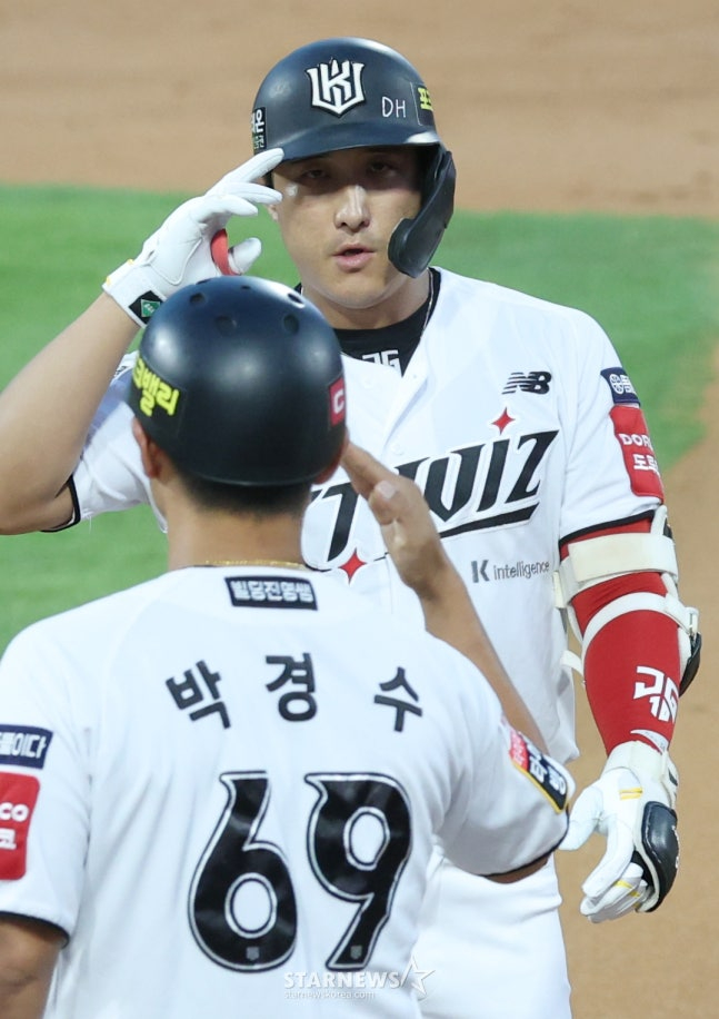 KT 황재균. /사진=김진경 대기자