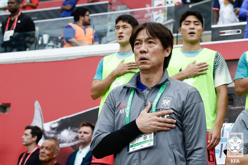 홍명보 대한민국 국가대표팀 감독의 7일 오전 6시(한국시간) 미국 뉴저지의 스포츠일러스트레이티드 스타디움에서 열린 미국과 A매치 경기 전. /사진=대한축구협회(KFA) 제공