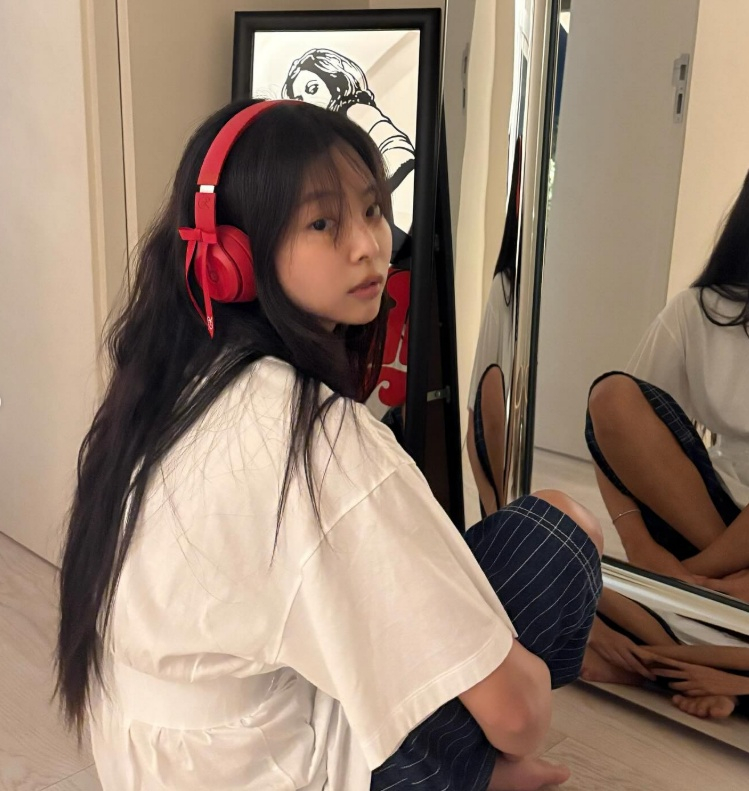 /사진=제니 SNS