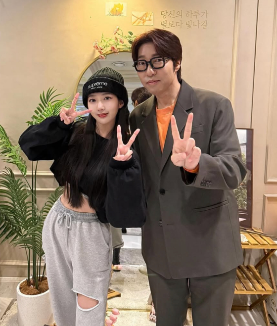 가수 신민아(왼쪽), 고 대도서관 /사진=신민아 SNS