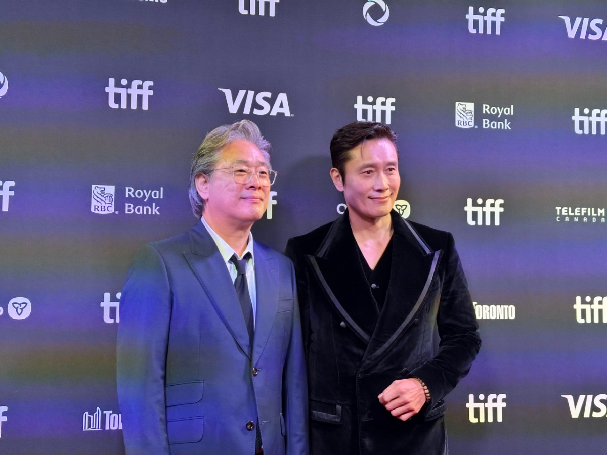 박찬욱 감독 이병헌 / 사진=CJ ENM