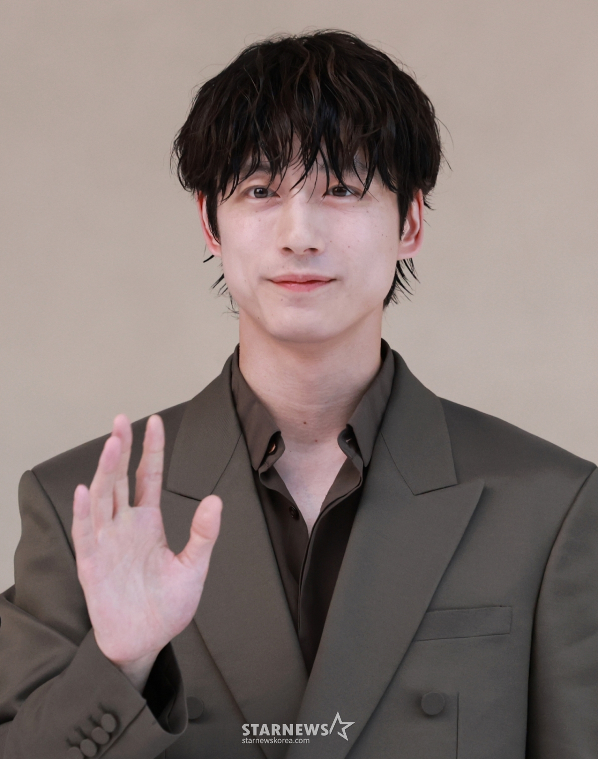 (서울=뉴스1) 권현진 기자 = 일본 배우 사카구치 켄타로가 3일 오후 서울 성동구 아이아이컴배인드의 신사옥 하우스 노웨어 서울에서 열린 프리 오픈 행사에 참석하고 있다. 2025.9.3/뉴스1  Copyright © 뉴스1. All rights reserved. 무단 전재 및 재배포,  AI학습 이용 금지. /사진=(서울=뉴스1) 권현진 기자