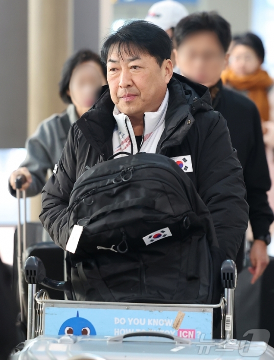 윤재명 감독. /사진=뉴스1