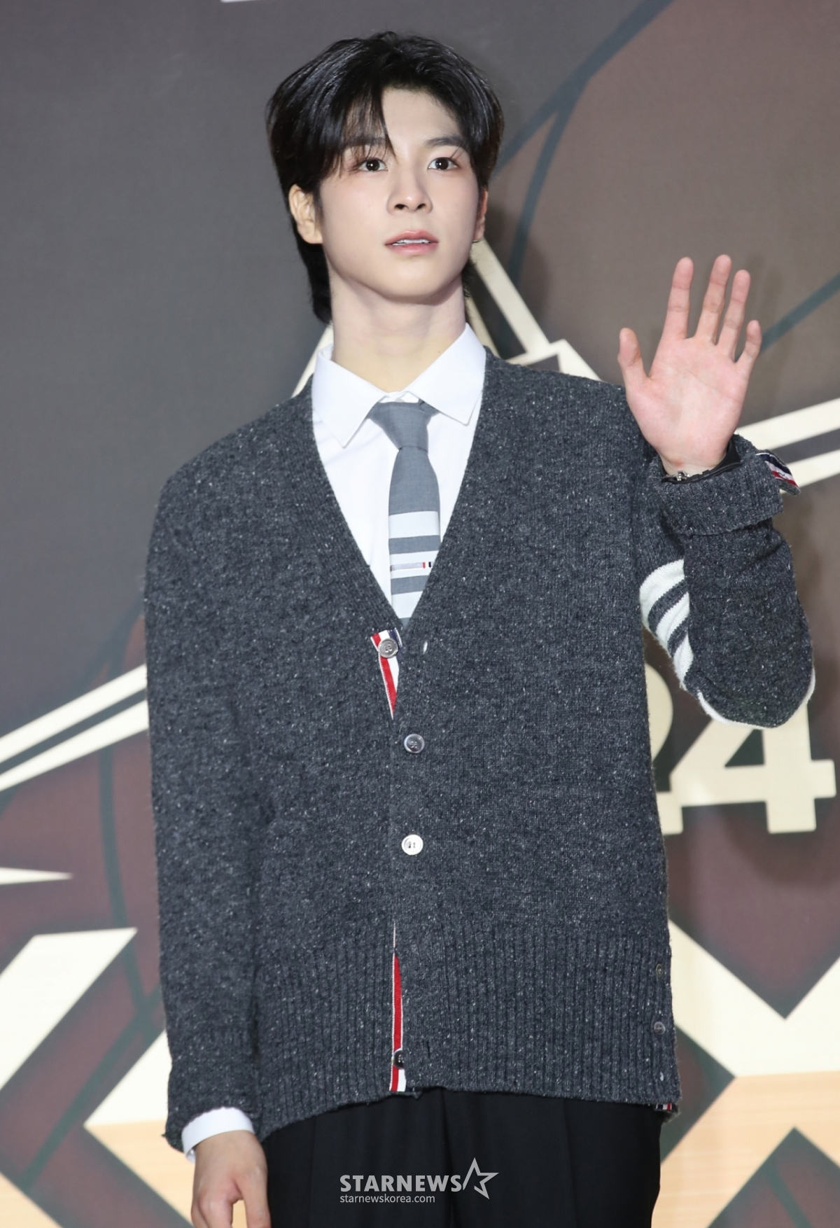(인천=뉴스1) 권현진 기자 = 가수 정동원(JD1)이 2024년 11월 16일 오후 인천의 한 공연장에서 열린 '제1회 코리아 그랜드 뮤직 어워즈(2024 KGMA)' 레드카펫 행사에 참석해 포즈를 취하고 있다. 2024.11.16/뉴스1  Copyright © 뉴스1. All rights reserved. 무단 전재 및 재배포,  AI학습 이용 금지. /사진=(인천=뉴스1) 권현진 기자