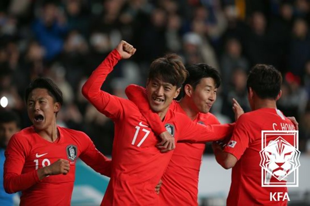 지난 2019년 볼리비아전 결승골 주인공 이청용(가운데 등번호 17번). /사진=대한축구협회 제공