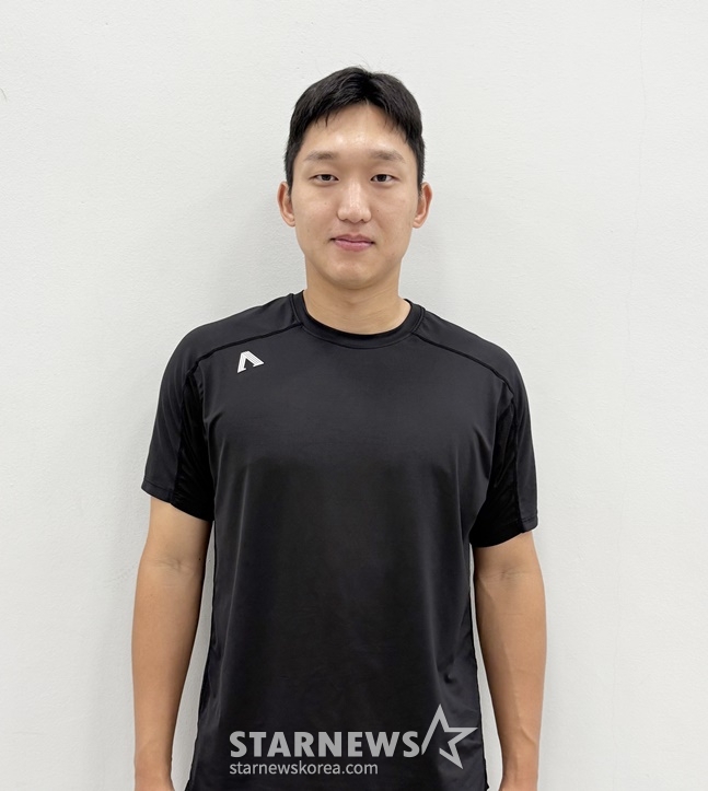 NC 구창모가 스타뉴스와 인터뷰를 하고 있다. /사진=양정웅 기자