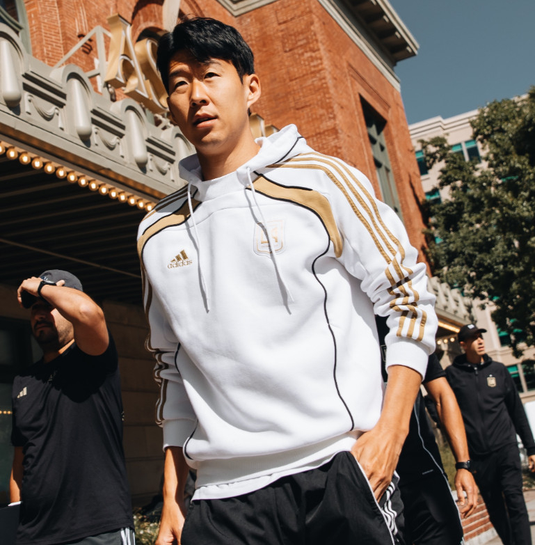 경기장에 들어서는 손흥민의 모습. /사진=LA FC 공식 SNS 갈무리