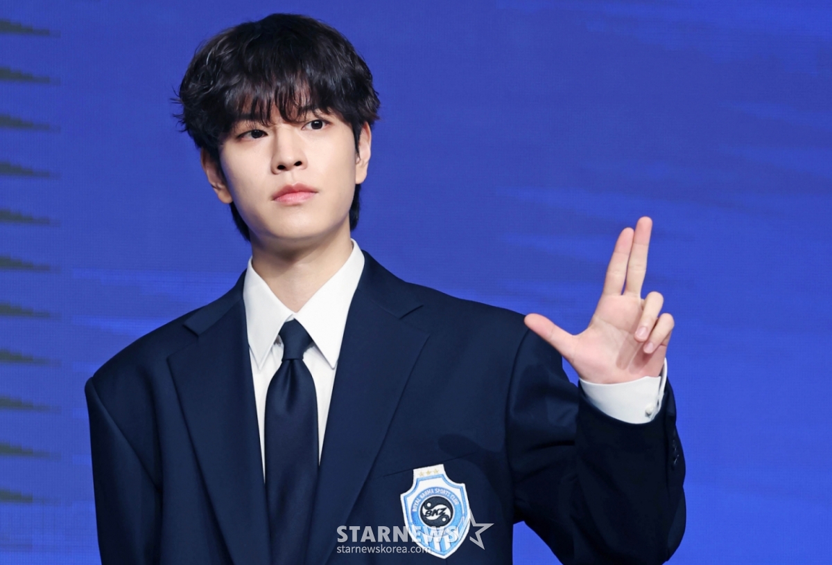 그룹 스트레이키즈(Stray Kids) 승민이 22일 오전 서울 여의도 콘래드호텔에서 진행된 네 번째 정규 앨범 'KARMA'(카르마) 발매기념 기자간담회에 참석해 포즈를 취하고 있다. 타이틀곡 'CEREMONY'(세리머니)는 강렬한 트랩 EDM과 베일리 펑크(Baile Funk) 리듬이 어우러진 곡으로 인내와 노력 끝에 이뤄낸 성공, 그 과정에서 마주한 수많은 역경을 극복해온 여정을 축하하는 메시지를 담았다. /2025.08.22 /사진=이동훈 photoguy@