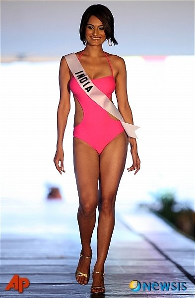 [★포토] 풍만한 매력 뽐내는 미스 인도