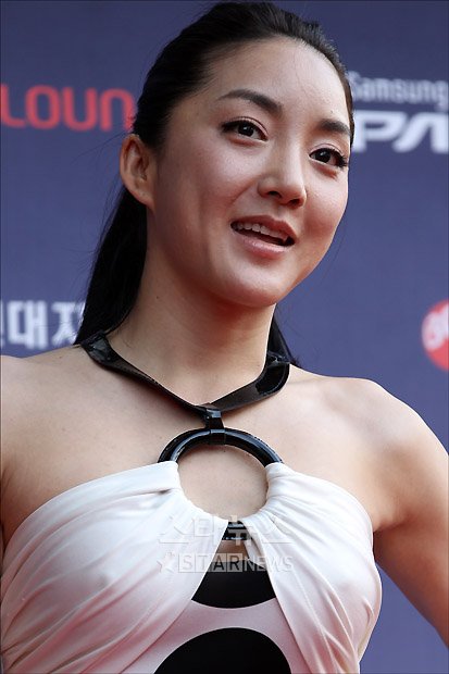 [★포토]바다, 헉! 가슴이...'화끈한(?) 의상'