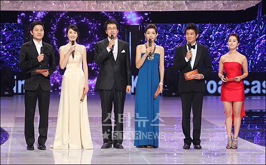 [★포토]방송3사 MC 한자리에 모였어요!