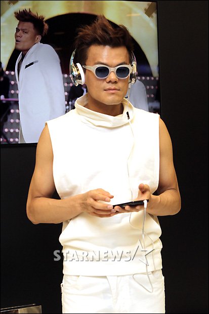 [★포토]박진영, '제가 디자인 했어요!'