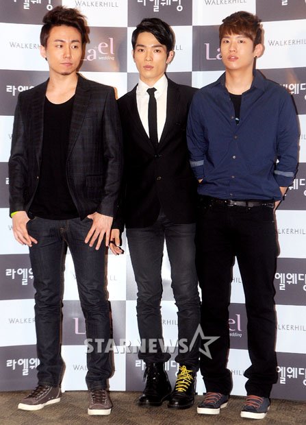 [★포토]팬텀 '하객패션코드는 블랙'