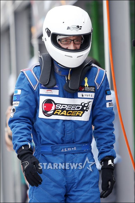 [★포토]유재석, 레이싱 무사히 마쳤습니다!