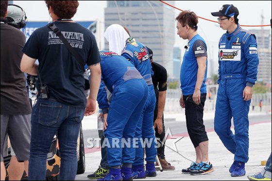 [★포토]박명수-유재석 '홍카가 걱정스러워'