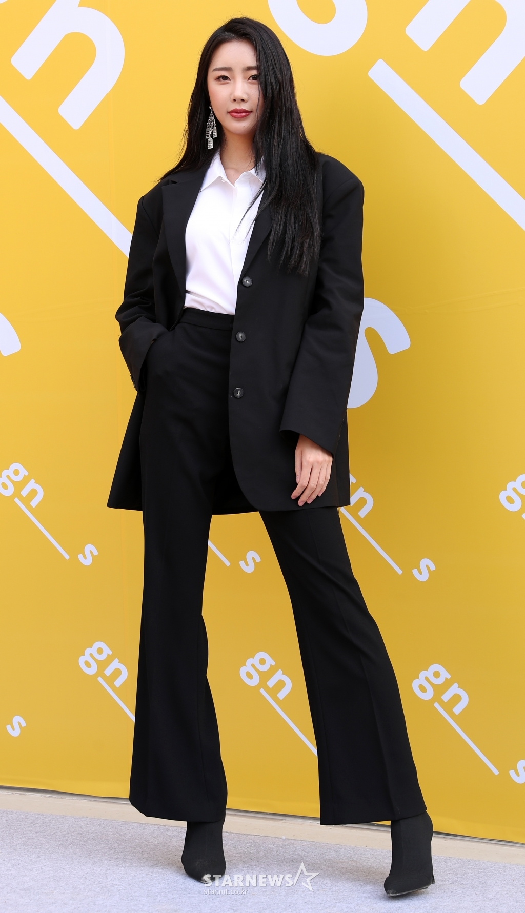 [★포토]수빈, '모델 뺨치는 포즈 센스'