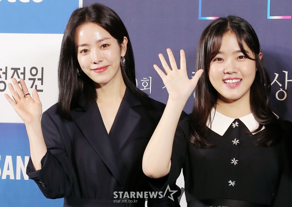 [★포토]한지민-김향기 '핸드프린팅 해요'