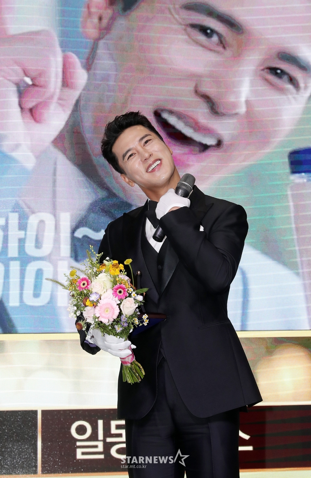 장민호 &amp;#39;쑥스럽네요&amp;#39;[★포토]