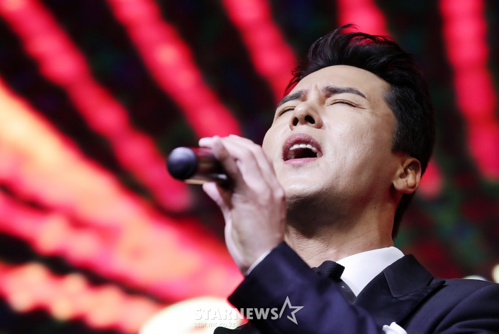 장민호 &amp;#39;어머니들의 꽃사슴&amp;#39;[★포토]