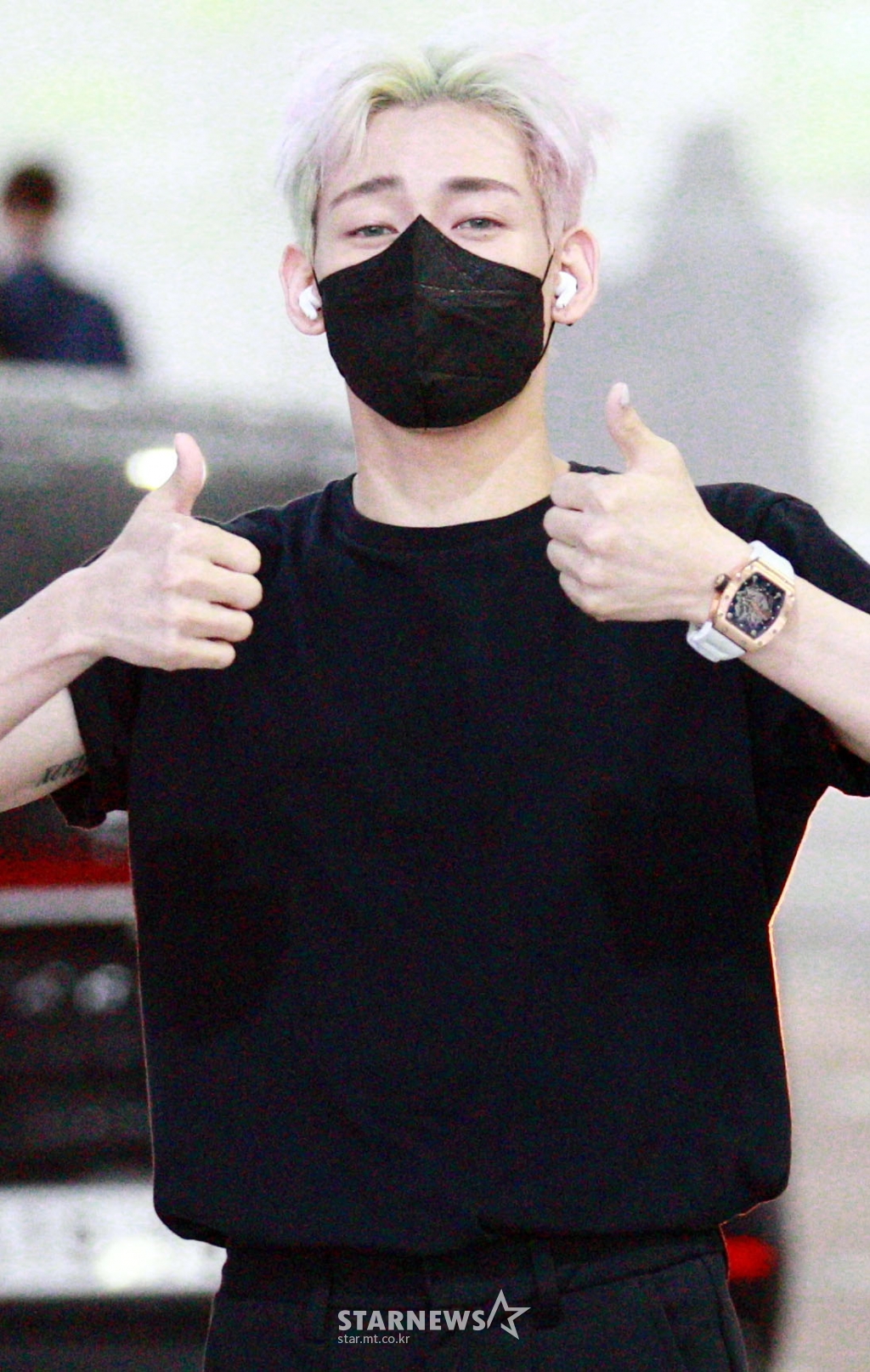 뱀뱀 &amp;#39;엄지척&amp;#39;[★포토]