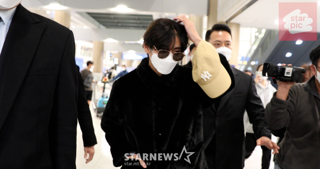 BTS 뷔 '반바지도 멋있어!'[영상]