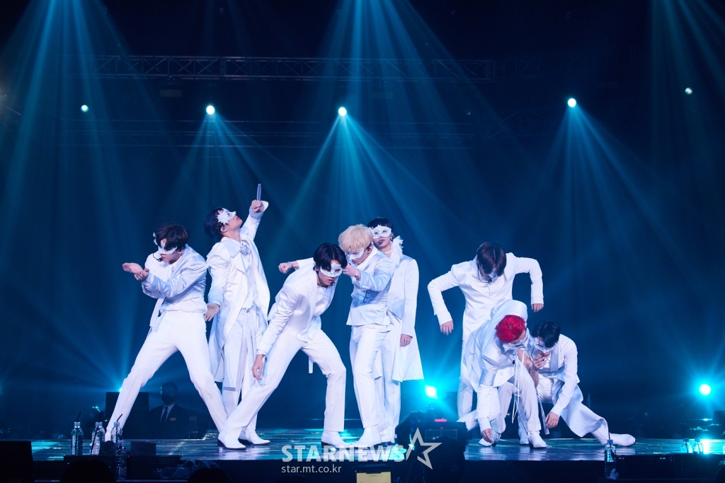 에이티즈 &amp;#39;연극 같은 무대&amp;#39;[★포토]