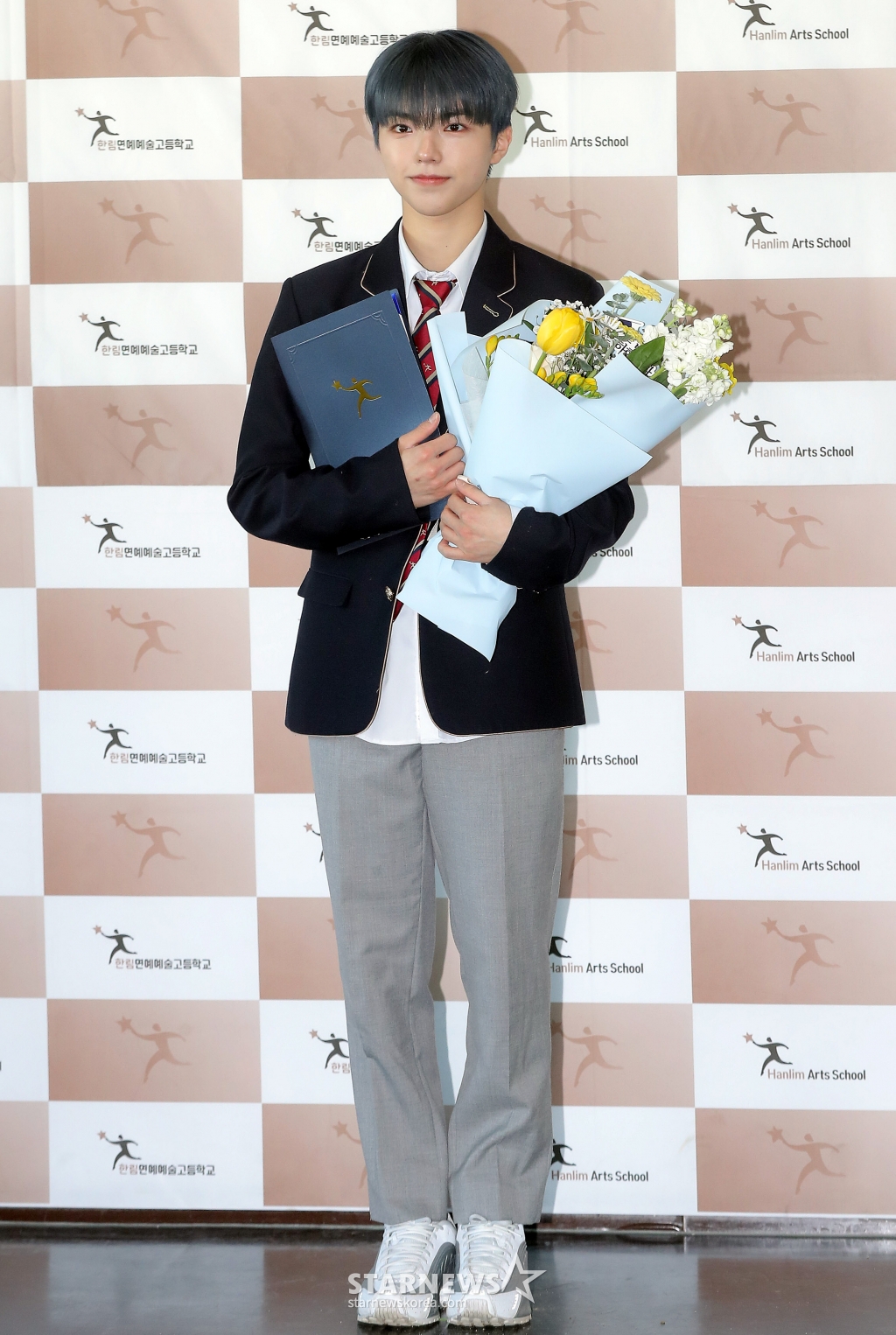 올아워즈 온 '졸업해서 행복해요'[★포토]