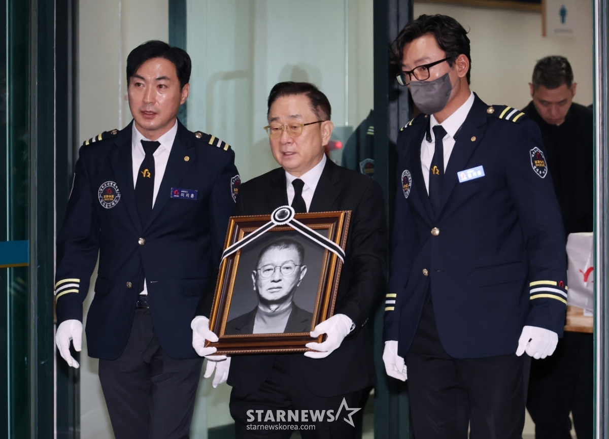 故전유성 발인 엄수...슬픔에 잠긴 이홍렬[★포토]