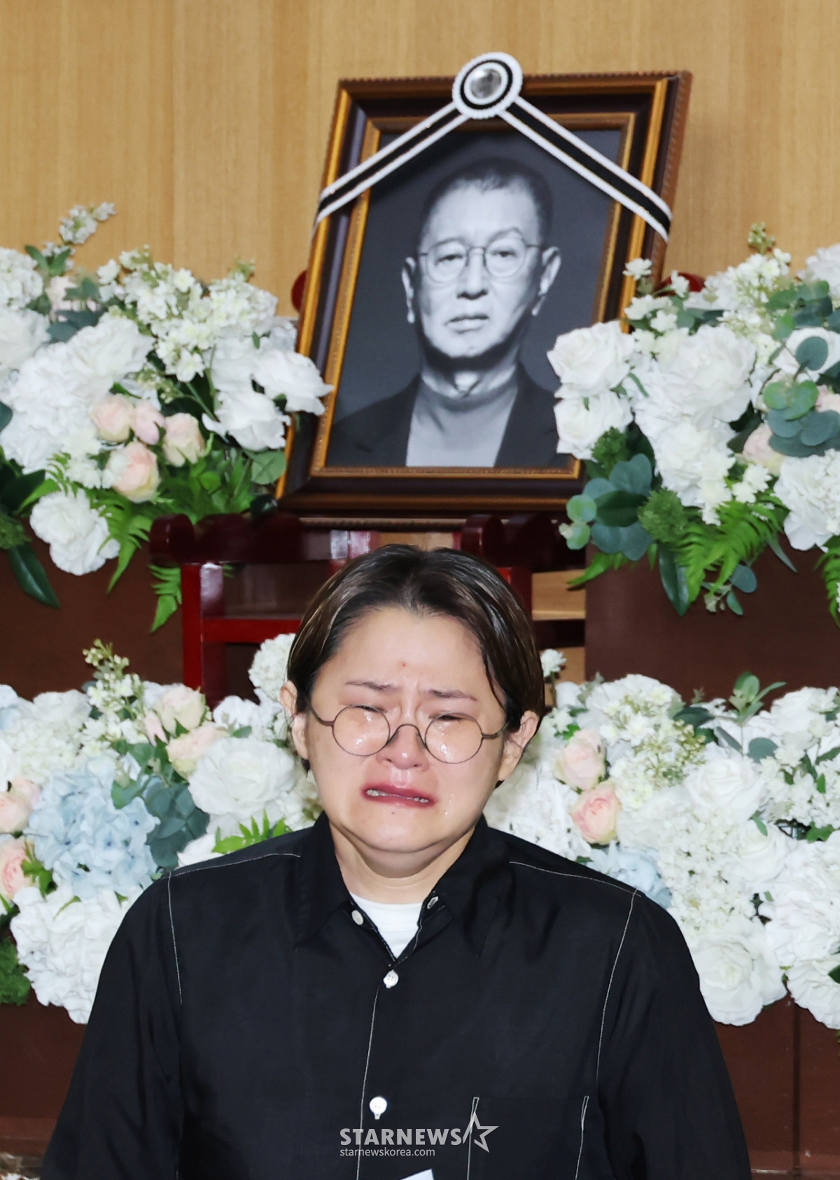 故전유성 영결식 엄수 '오열하는 김신영'[★포토]