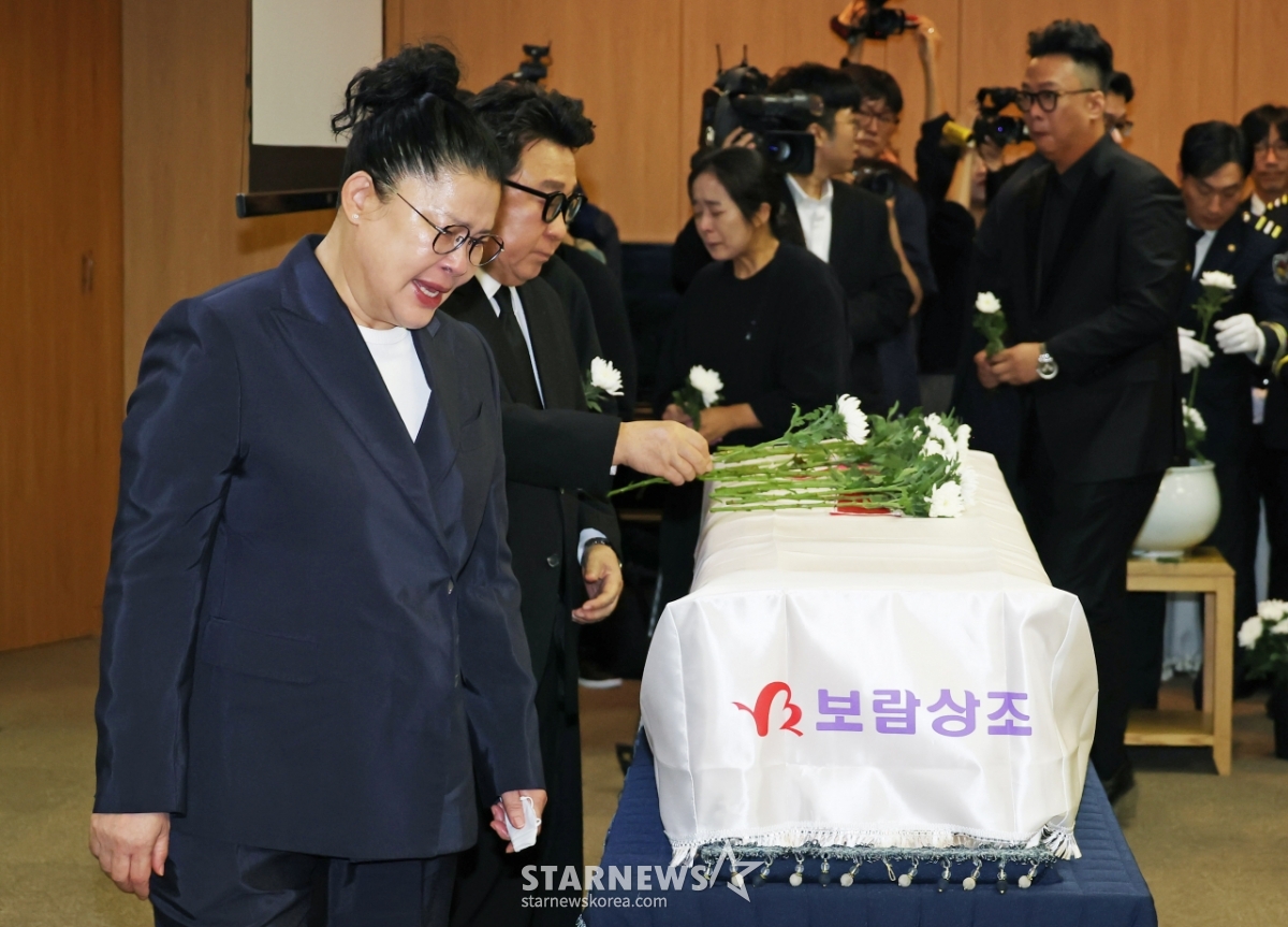 故전유성 영결식 '슬픔에 잠긴 이영자'[★포토]