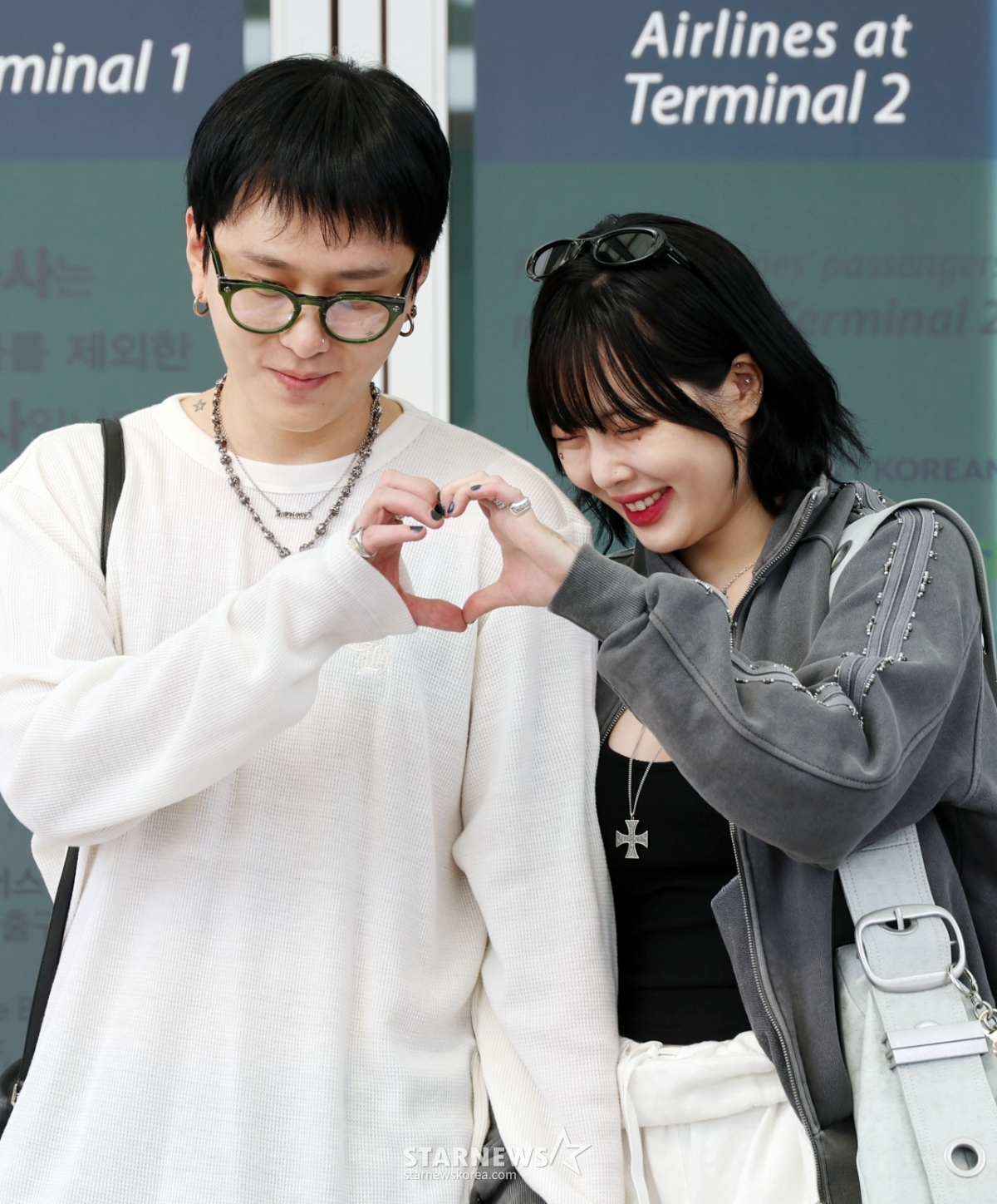 용준형-현아 '달콤한 순간'[★포토]