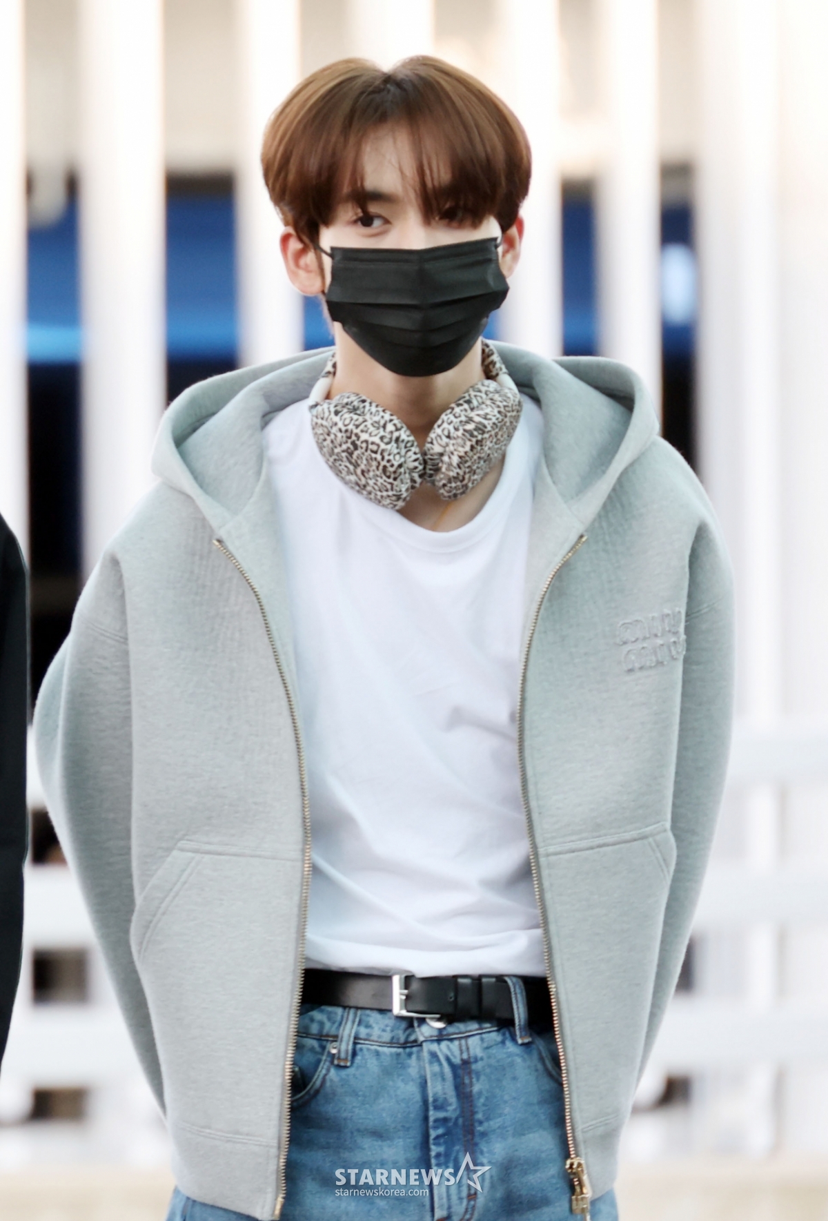 제로베이스원 한유진 '가려진 잘생김'[★포토]