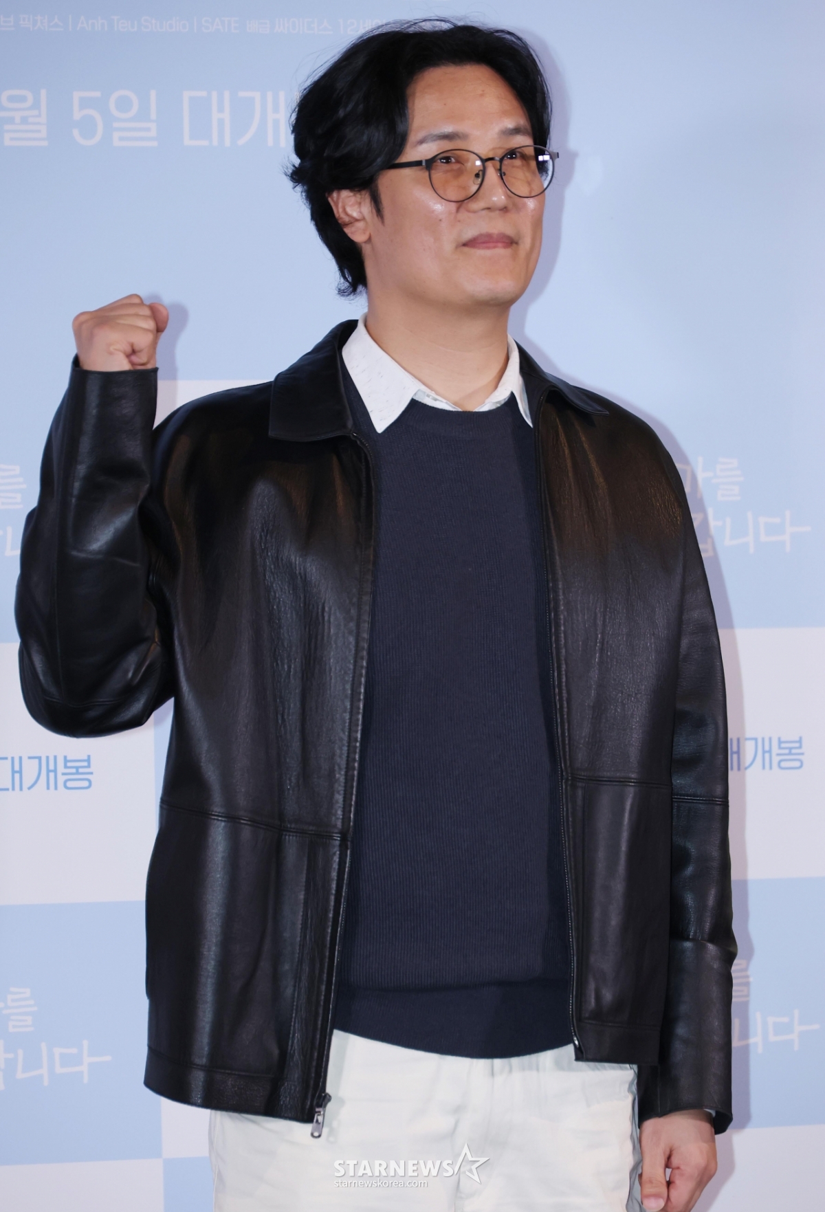 포즈 취하는 '엄마를 버리러 갑니다' 모홍진 감독[★포토]