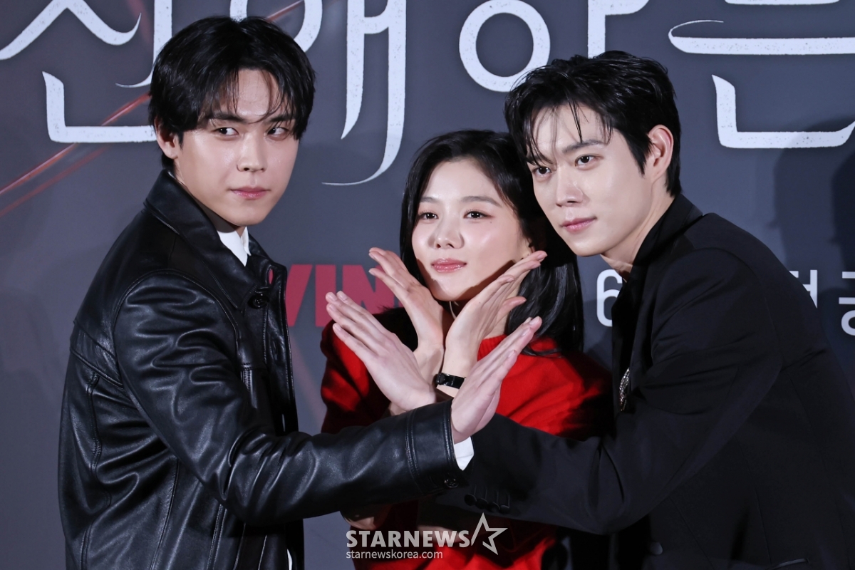 김도훈-김유정-김영대 '포즈는 사랑스럽게'[★포토]