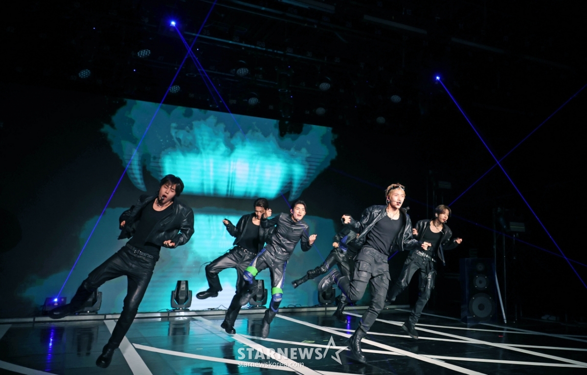 82메이저 '완벽한 컴백 무대'[★포토]