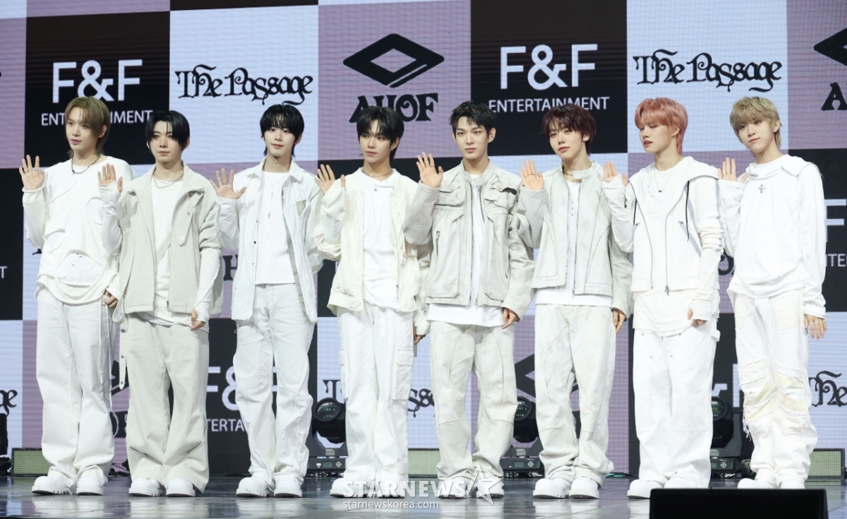 아홉 '더 멋지게 돌아왔어요'[★포토]