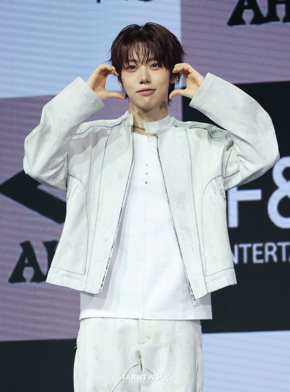 아홉 차웅기 '여심 잡는 볼하트'[★포토]