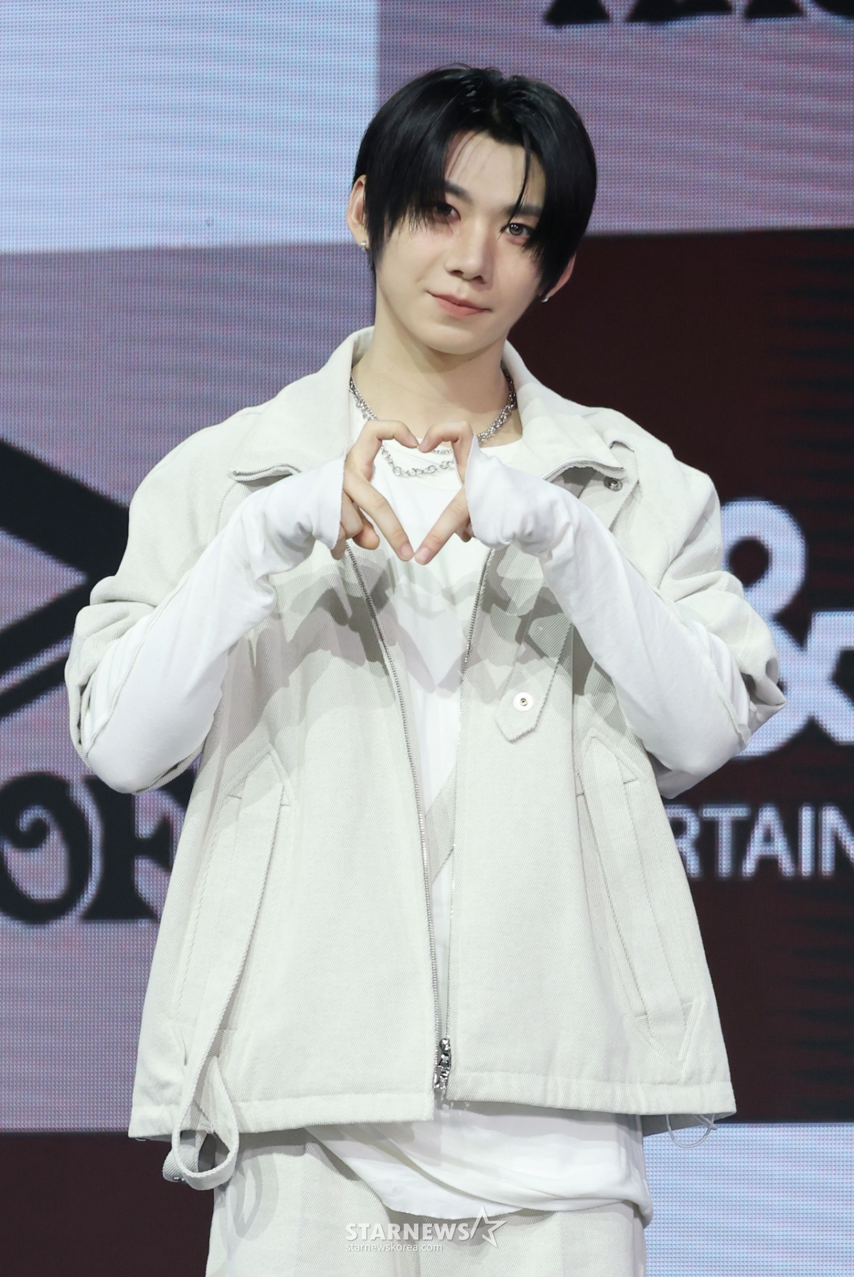 아홉 박한 '완벽한 손하트'[★포토]