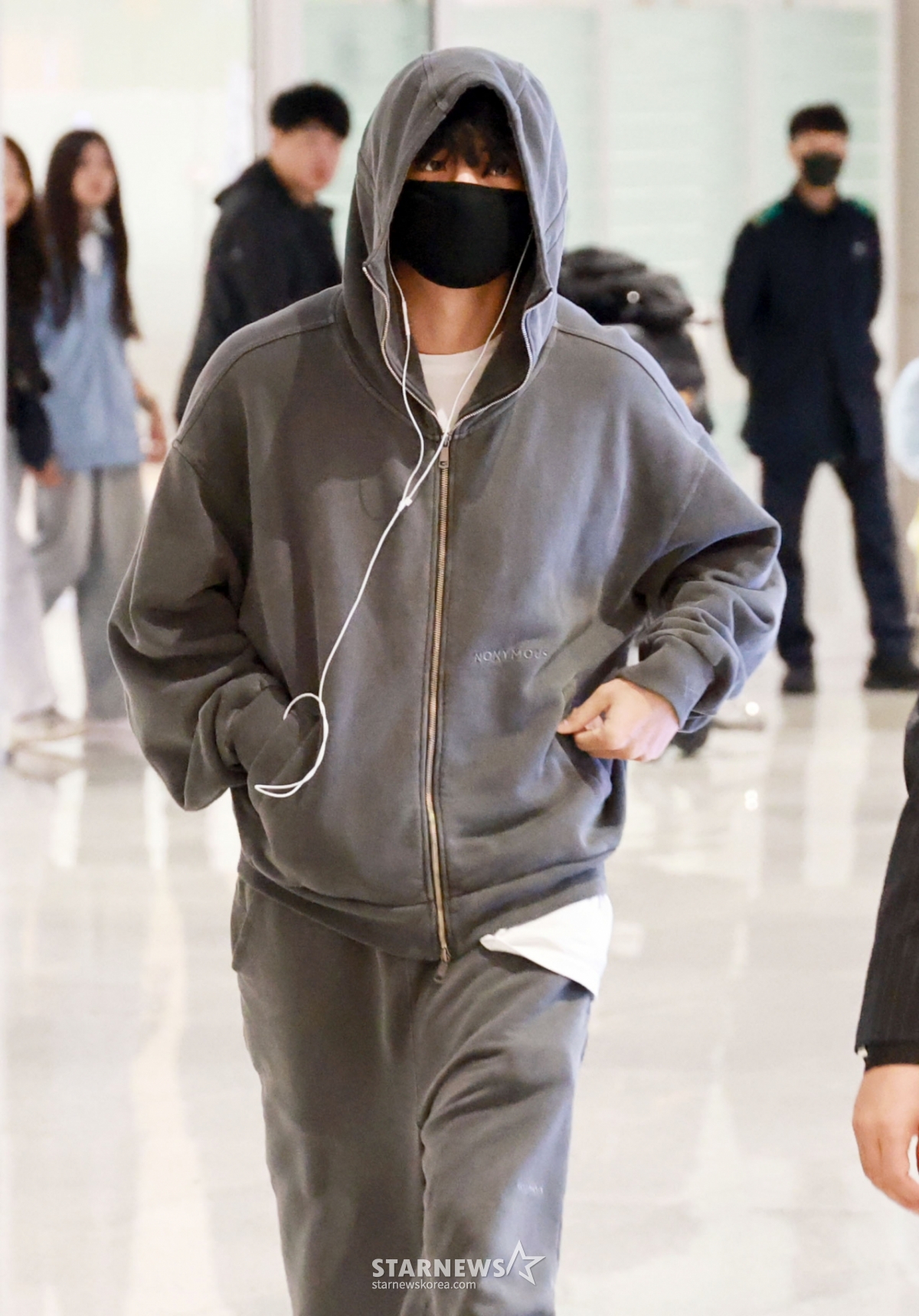 BTS 뷔 '멀리서도 빛나는 존재감' [★포토]