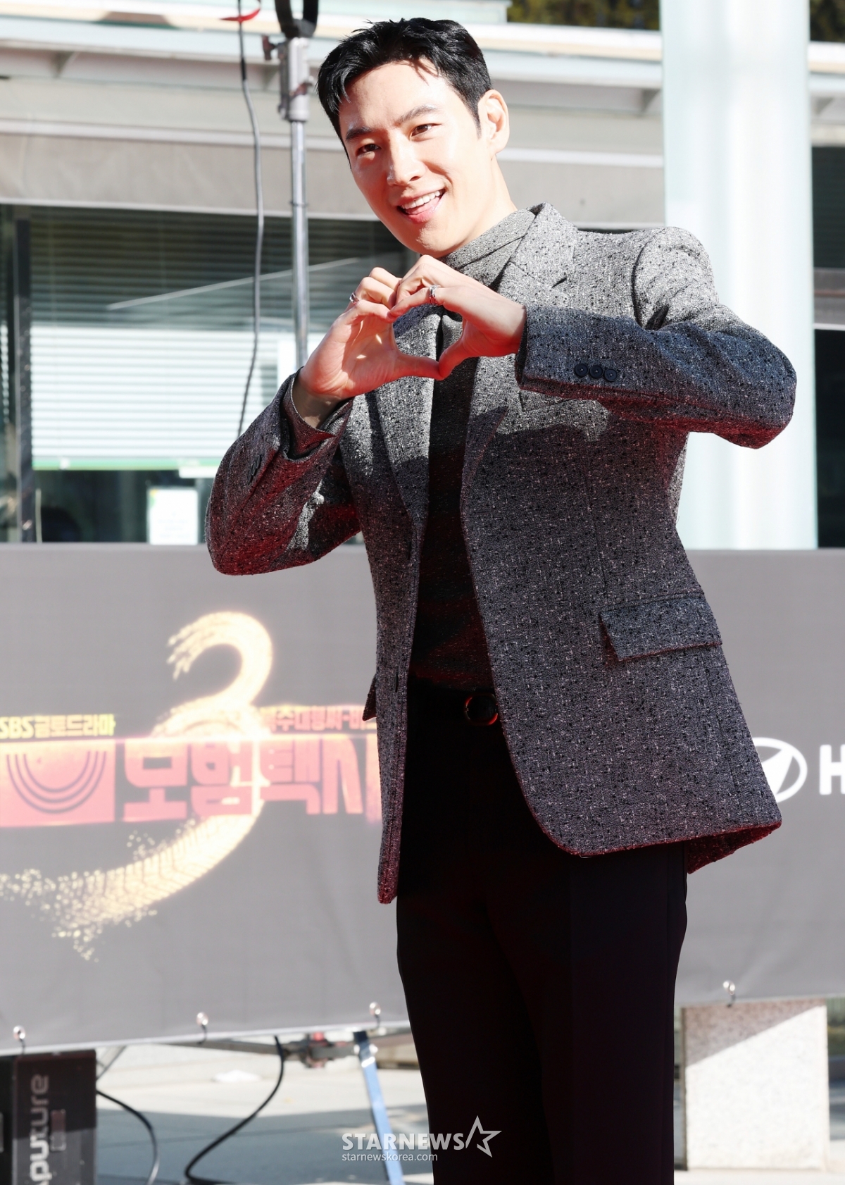 이제훈, 모범택시 운행 시작합니다[★포토]