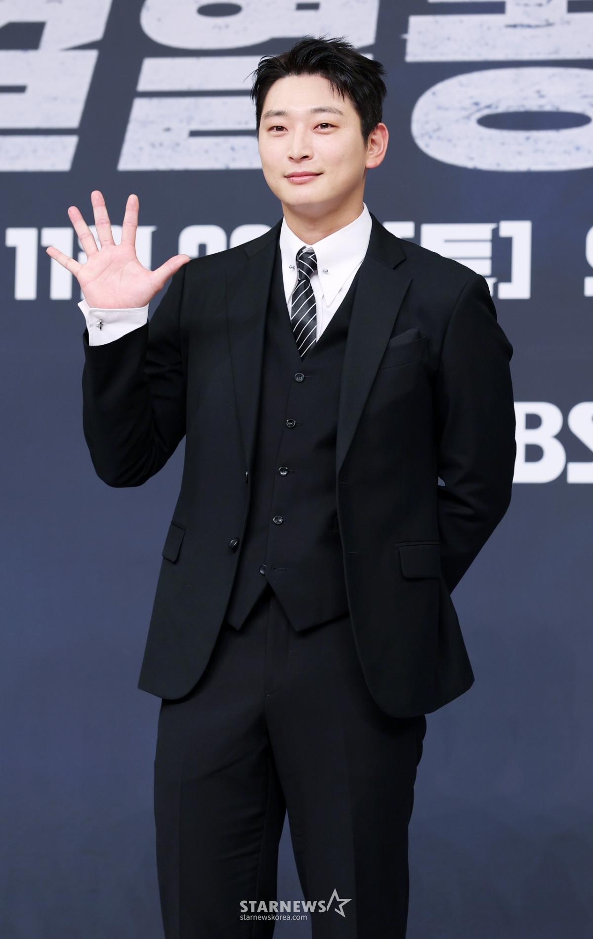 정진운, 큰 손으로 농구코트 접수[★포토]