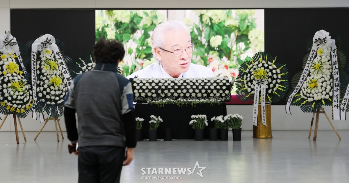 일반 시민 특별 분향소 설치된 KBS[★포토]