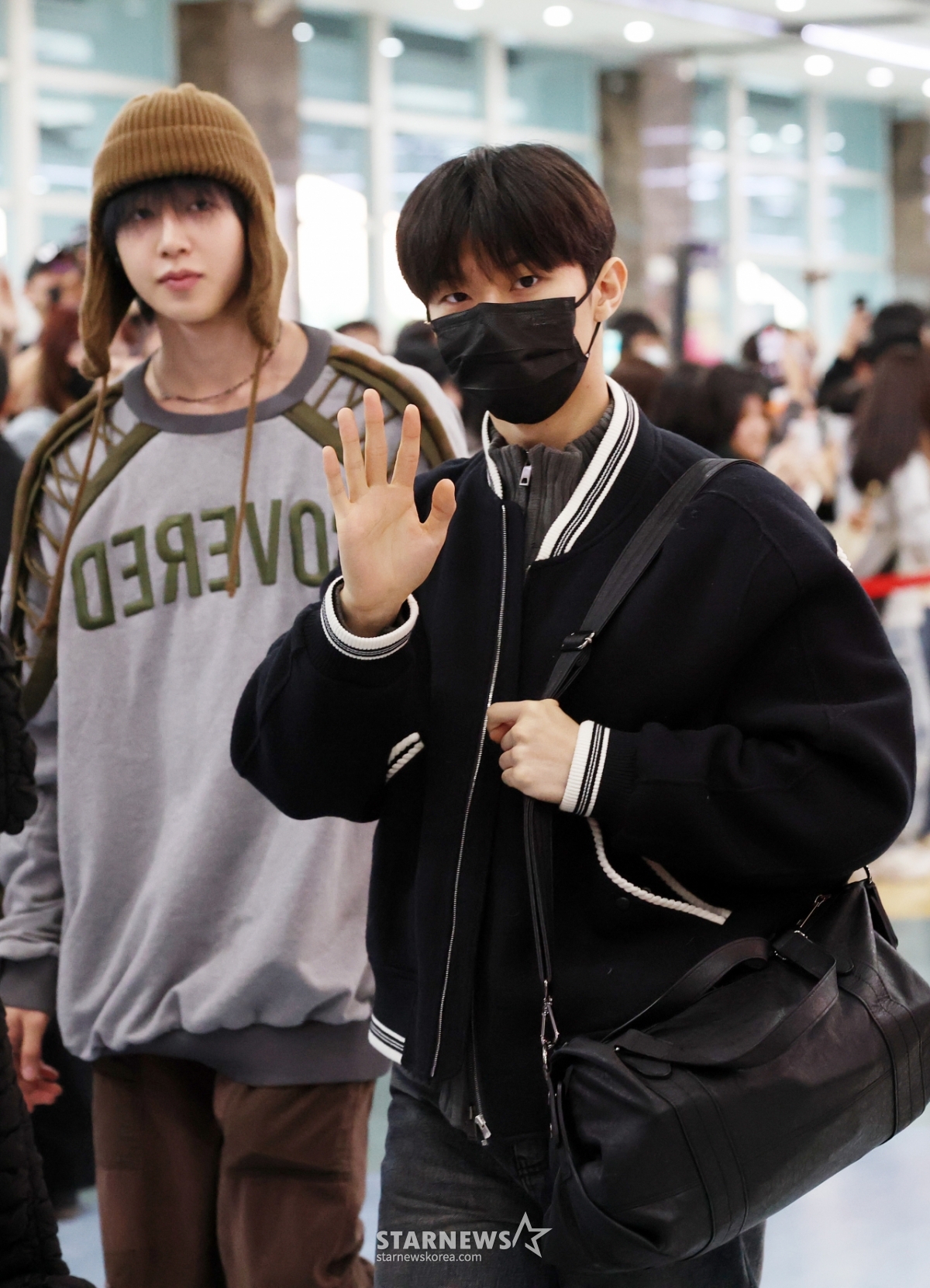 싸이커스 현우, 심쿵 손인사[★포토]