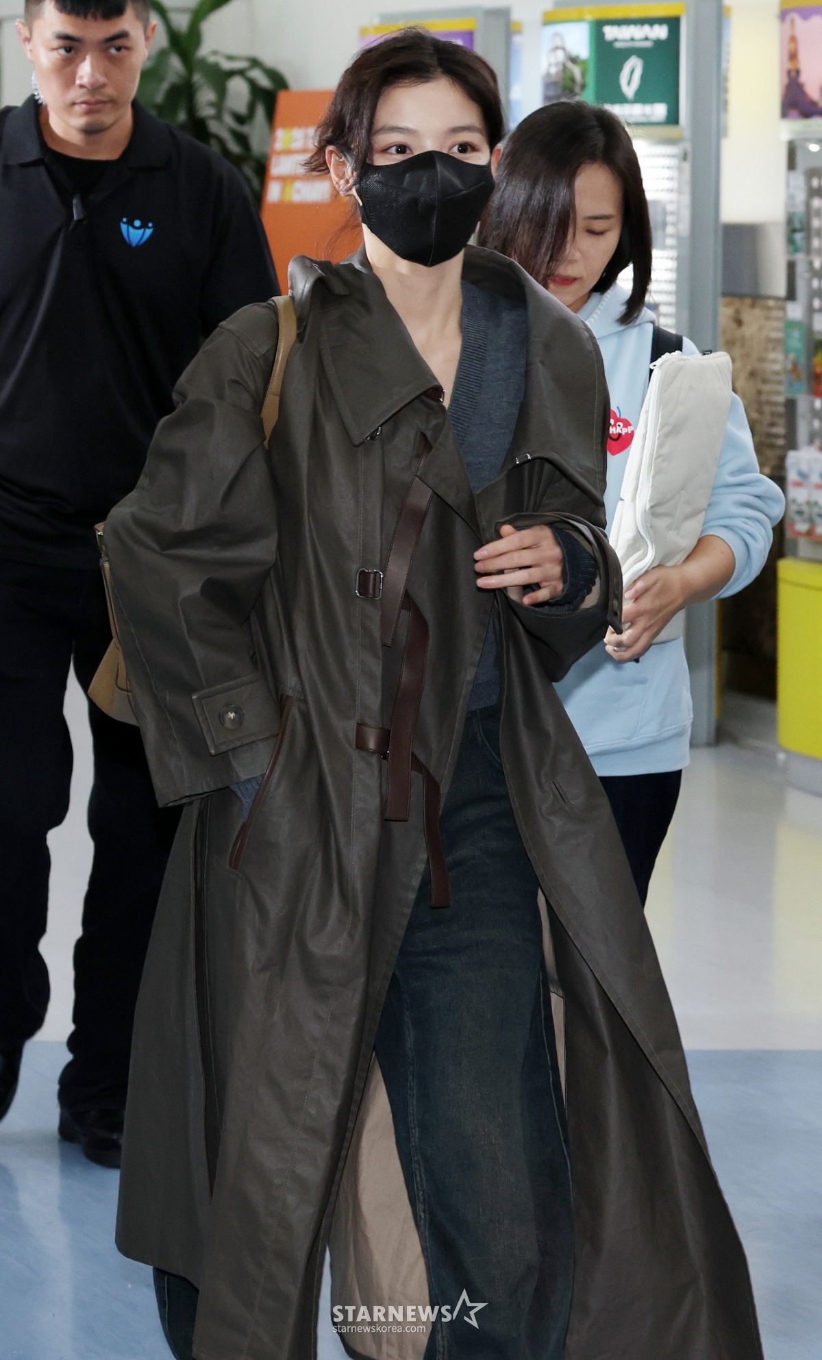 김유정, 다 가려도 예쁜 미모[★포토]