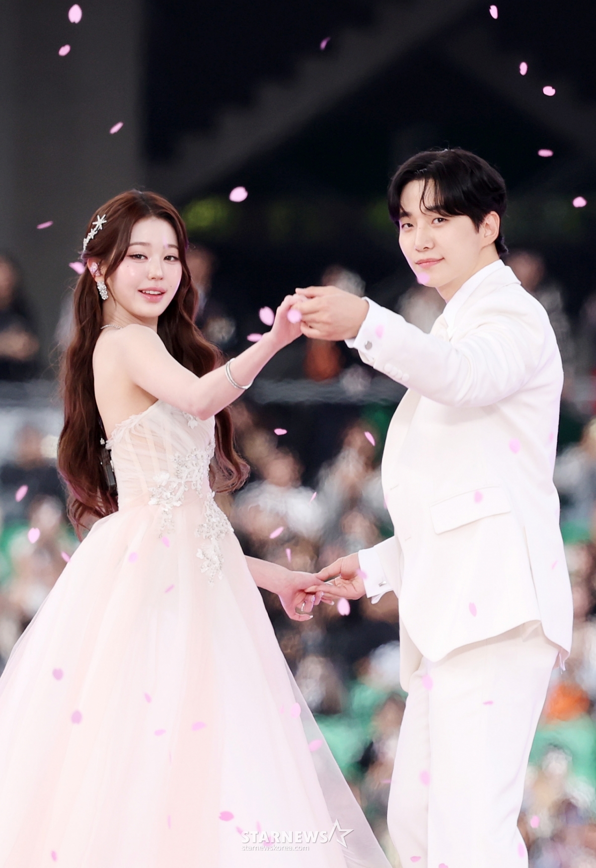 장원영-이준호, 지금 이 순간 화보[★포토]