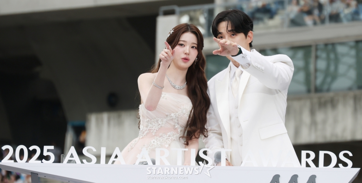 장원영-이준호 'AAA 무대의 끝은 어디인가' [★포토]