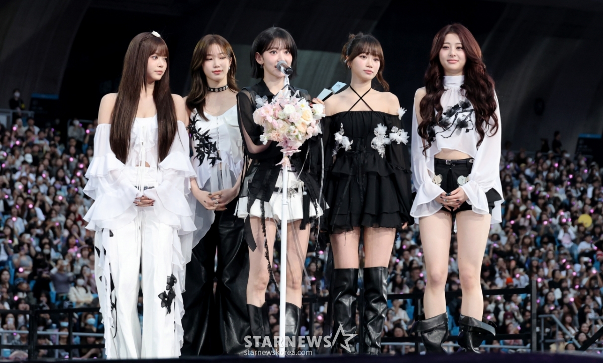 AAA 베스트 아티스트상 르세라핌[★포토]